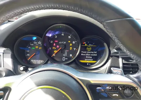 2017 Porsche Macan Gts z USA, uszkodzony, nr VIN WP1AG2A51HLB52769